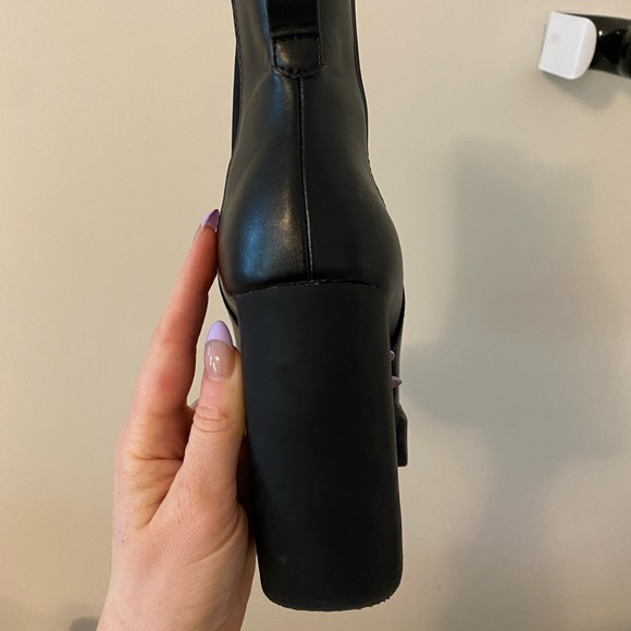 Steve Madden black heeled booties - Picture 5 of 7
